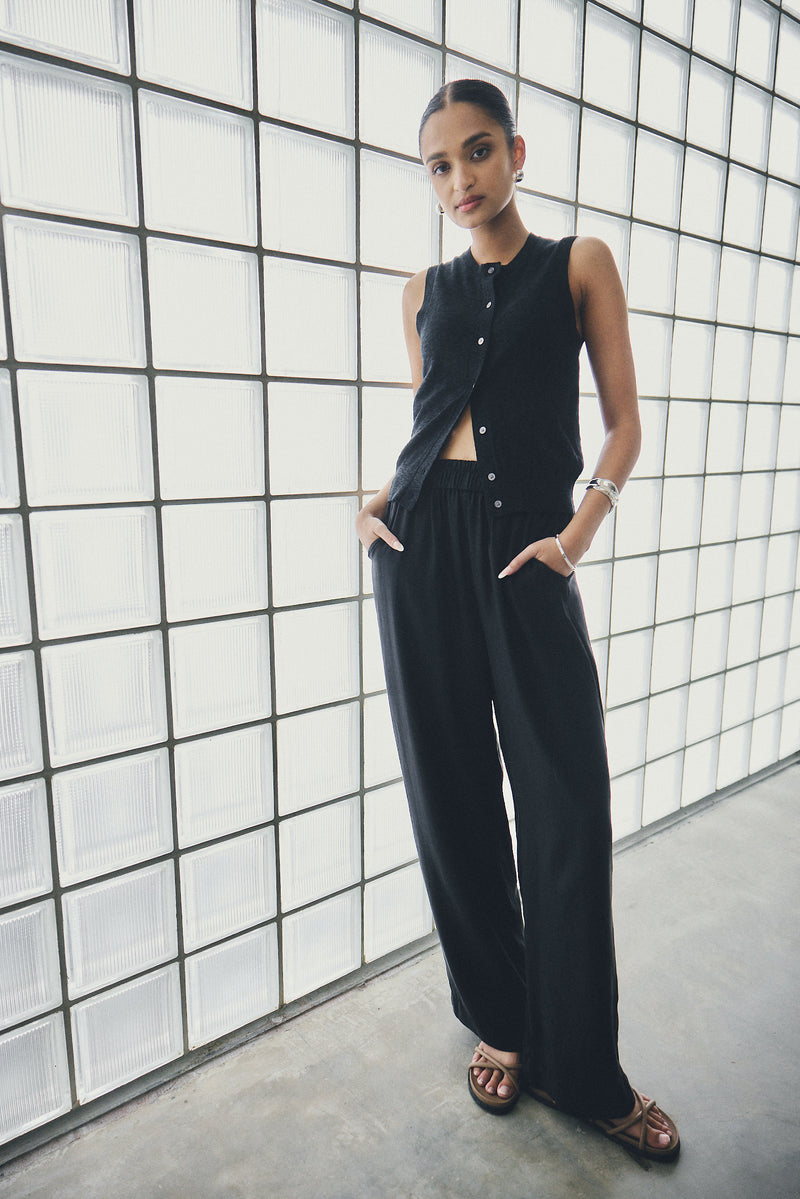 Kyra Button Tank | Black