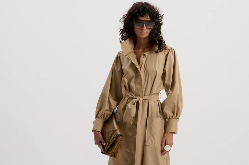 Storm Collar Trench with Gathers