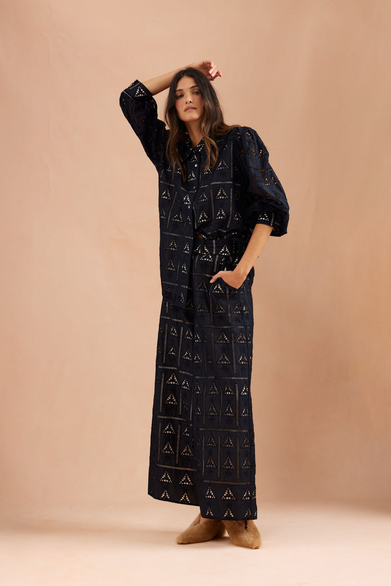 Bomboras | Broderie Black