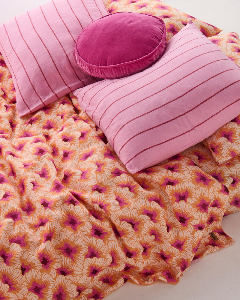 Velvet Pea Cushion