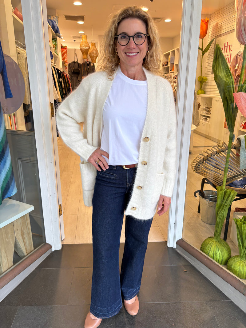 Williamsburg Cardi | White