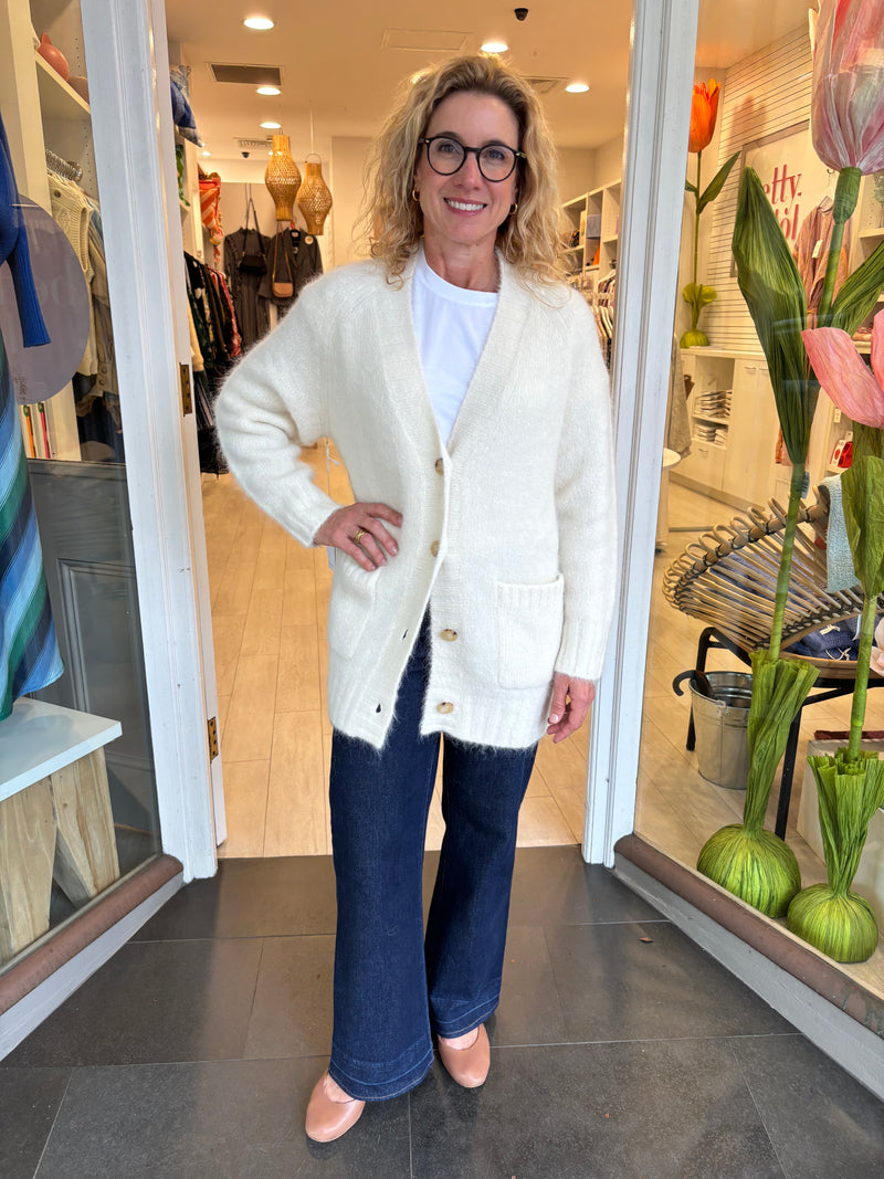 Williamsburg Cardi | White