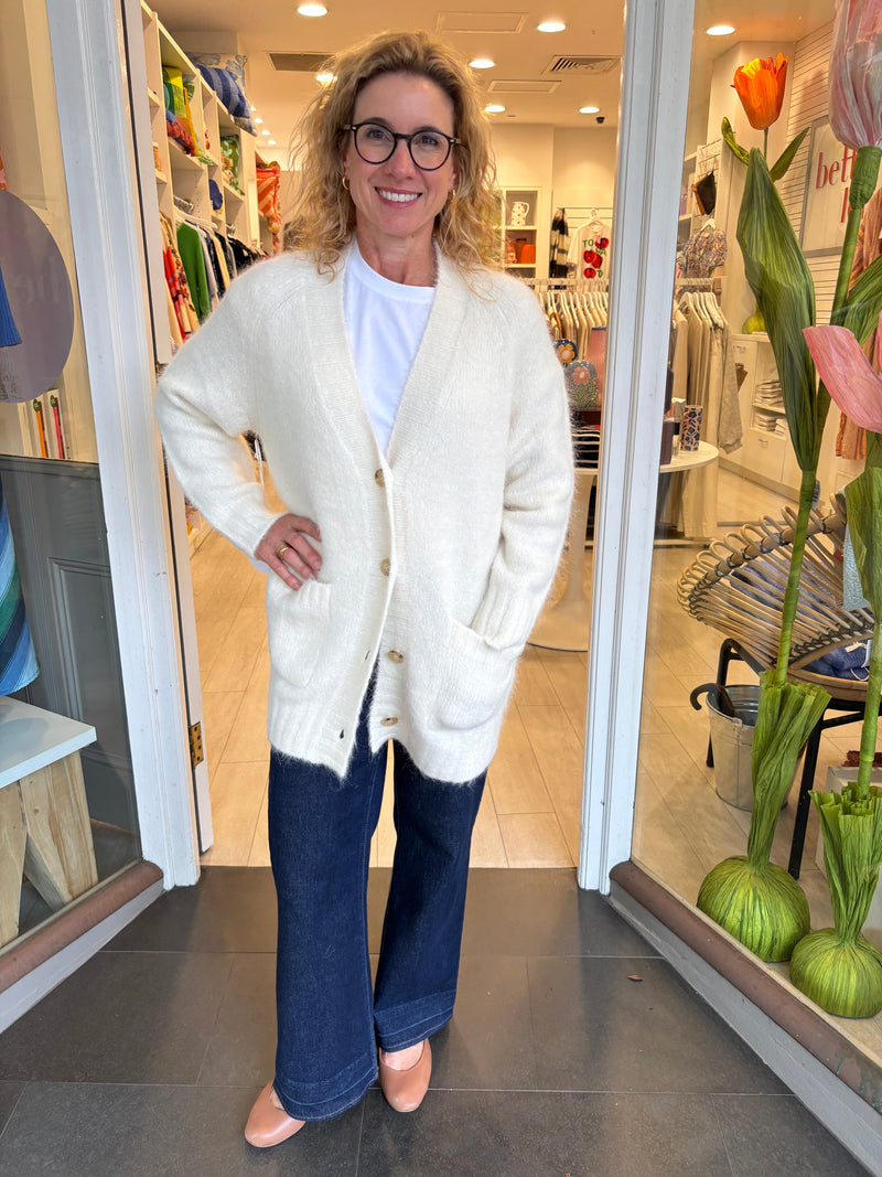 Williamsburg Cardi | White