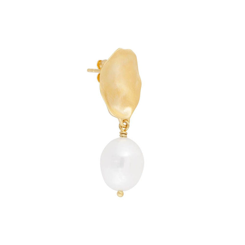 Golden Seashell Pearl Drop