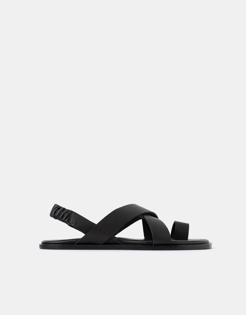 Pia Sandal | black