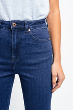 Rose Jean | Mid West Blue