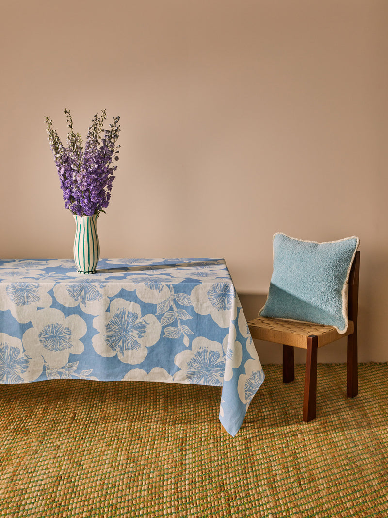 Jardin Dove Tablecloth