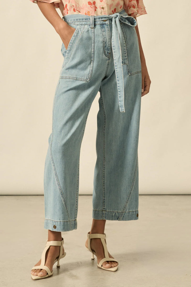Embark Jean | Light Washed Denim