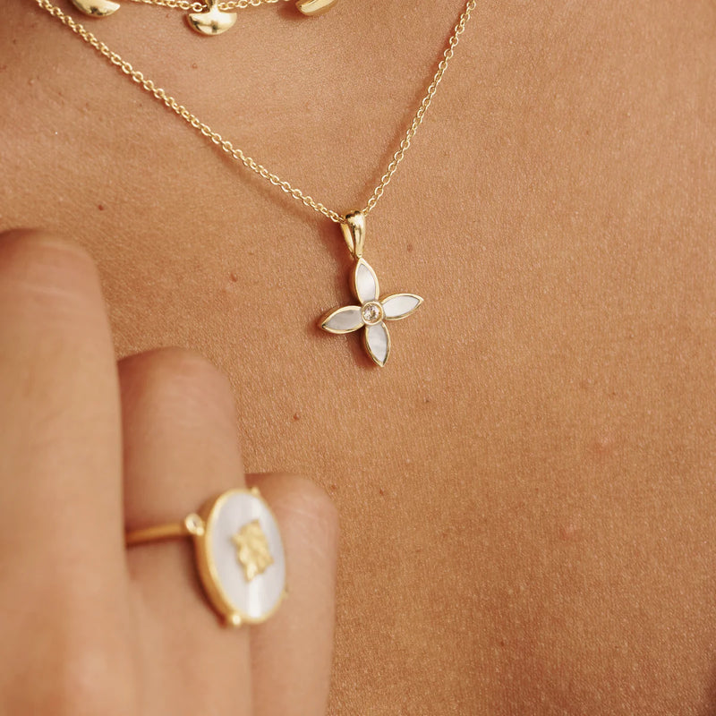 Floral Necklace Gold