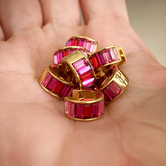 Fairley | Pink Ombre Huggie