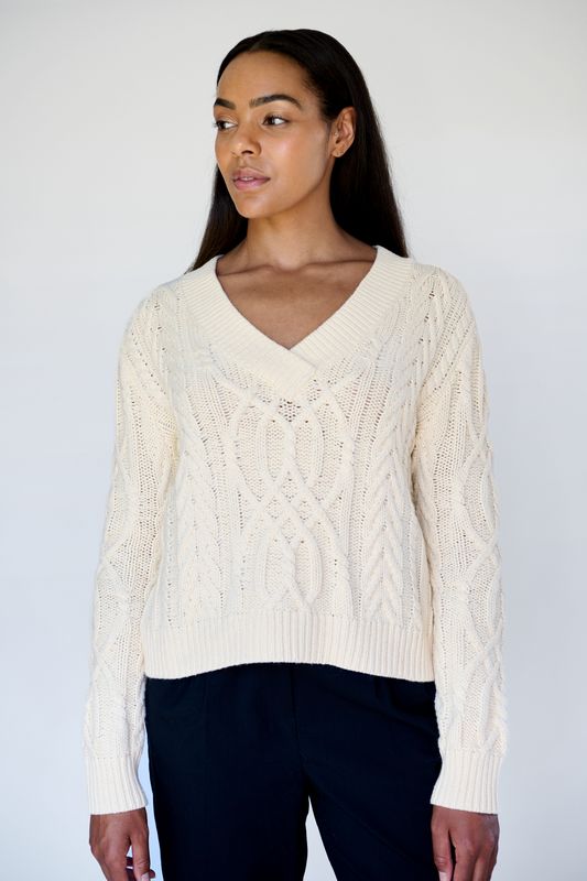 Ivory V neck Cable