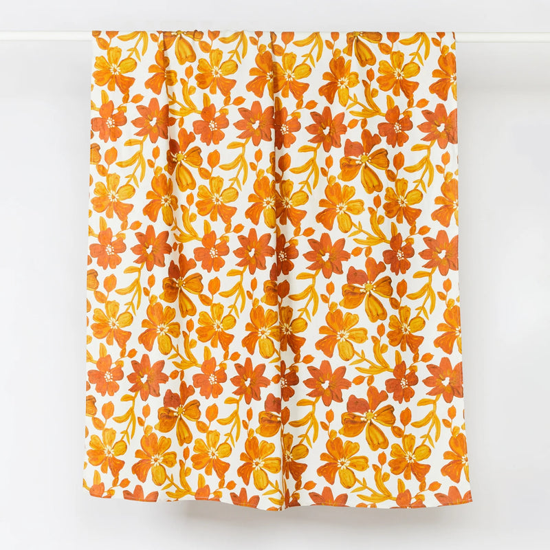 Bonnie and Neil | Linen Tablecloth | Small Dogwood Rust